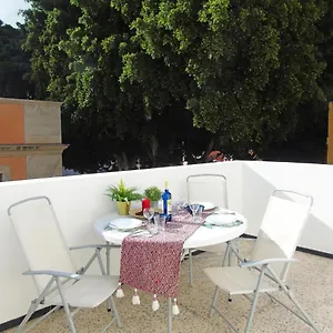 fleitas-penthouse-with-terrace.in-canary-islands.com/